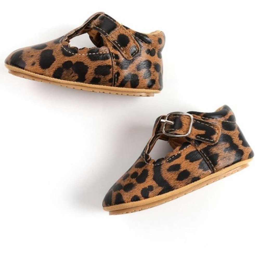 NWT Animal Print Mary Janes - Picture 3 of 9